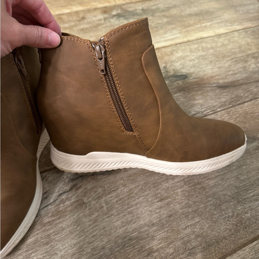 Booties - Picture 2 of 7
